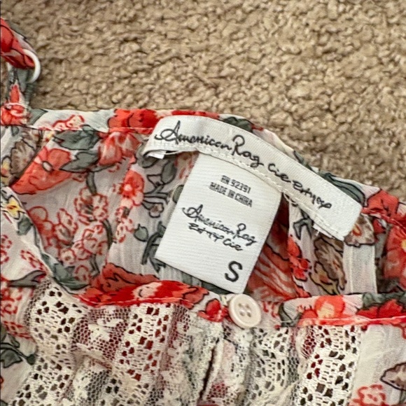 Women’s floral stripe blouse shirt bundle - Picture 2 of 10